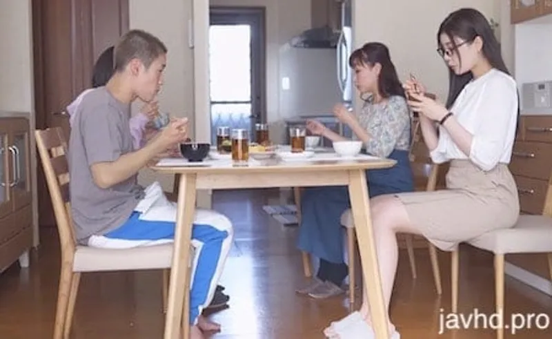 [start-094][vietsub] bạn gái của anh trai tương lai đã sexy tôi rei kamiki